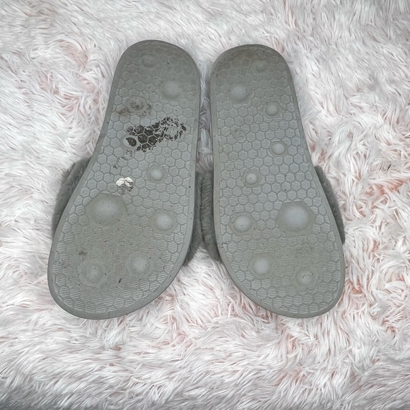 Furry Puma slides size 11 - Picture 4 of 4